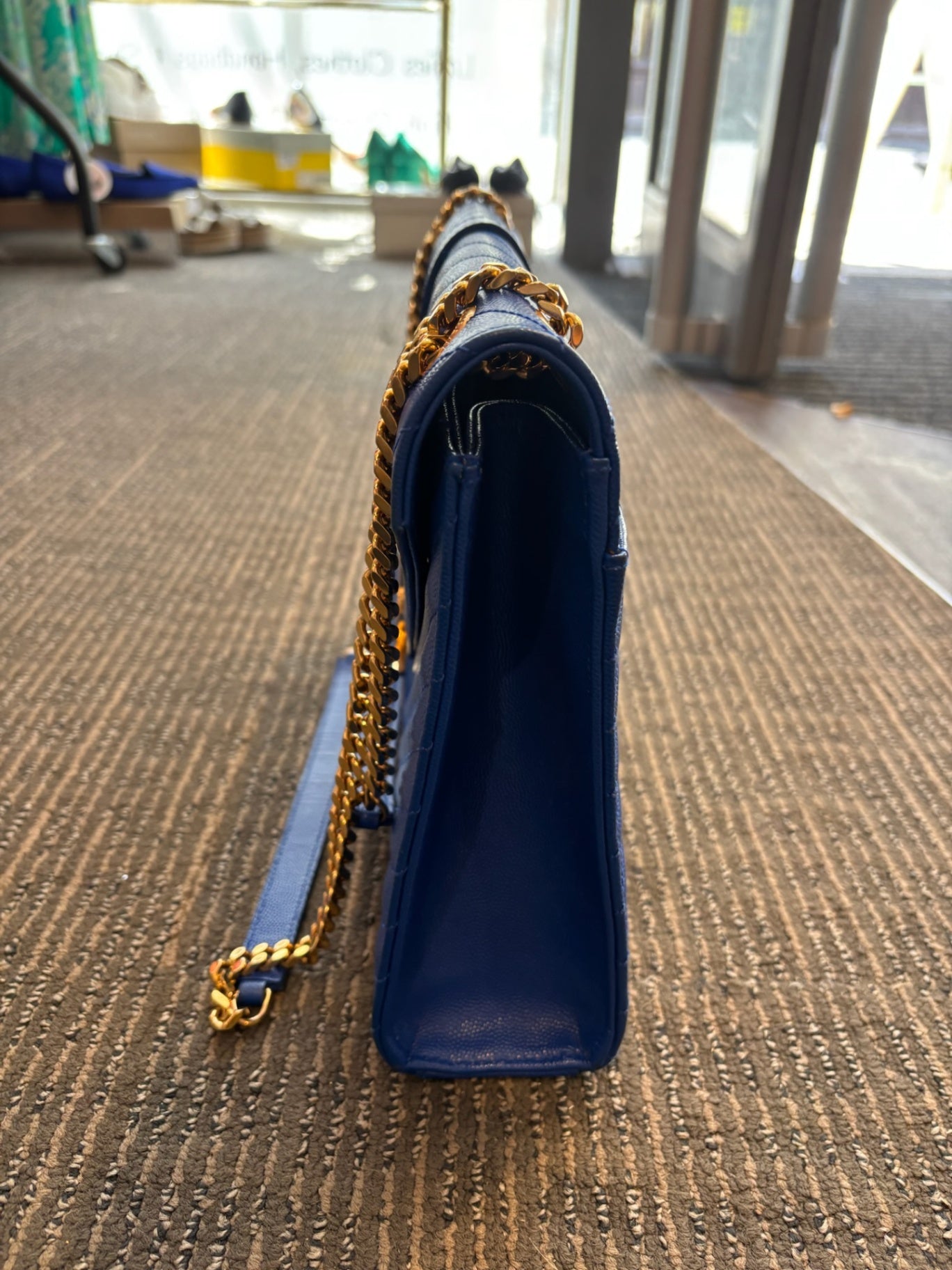 Yves Saint Laurent Handbag