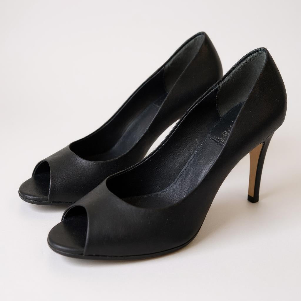 Donna Karan Black Heels