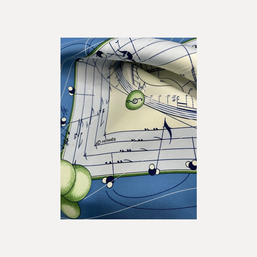 Hermès Cream and blue Scarf